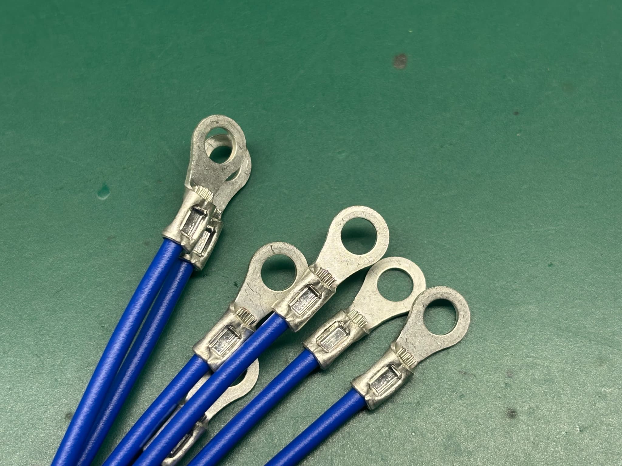 ハーネス加工例3　丸端子